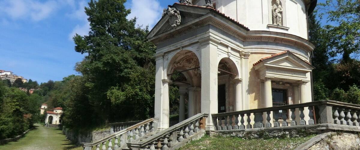 Chapel 7: Flagellation of Christ (la Flagellazione) Sacro Monte di Varese Native name Sacro Monte di Varese Parent institution Sacri Monti of Piedmont and Lombardy Location Varese, Lombardy, Italy Coordinates 45° 51′ 37.3″ N, 8° 47′ 35.6″ E Established 1604-1623 (Constructed) Web page www.sacromontevarese.net/it/info-turistiche Authority control : Q1224490 VIAF: 242334001 UNESCO: 1068-004 GND: 7641777-3 BNF: 11980003j