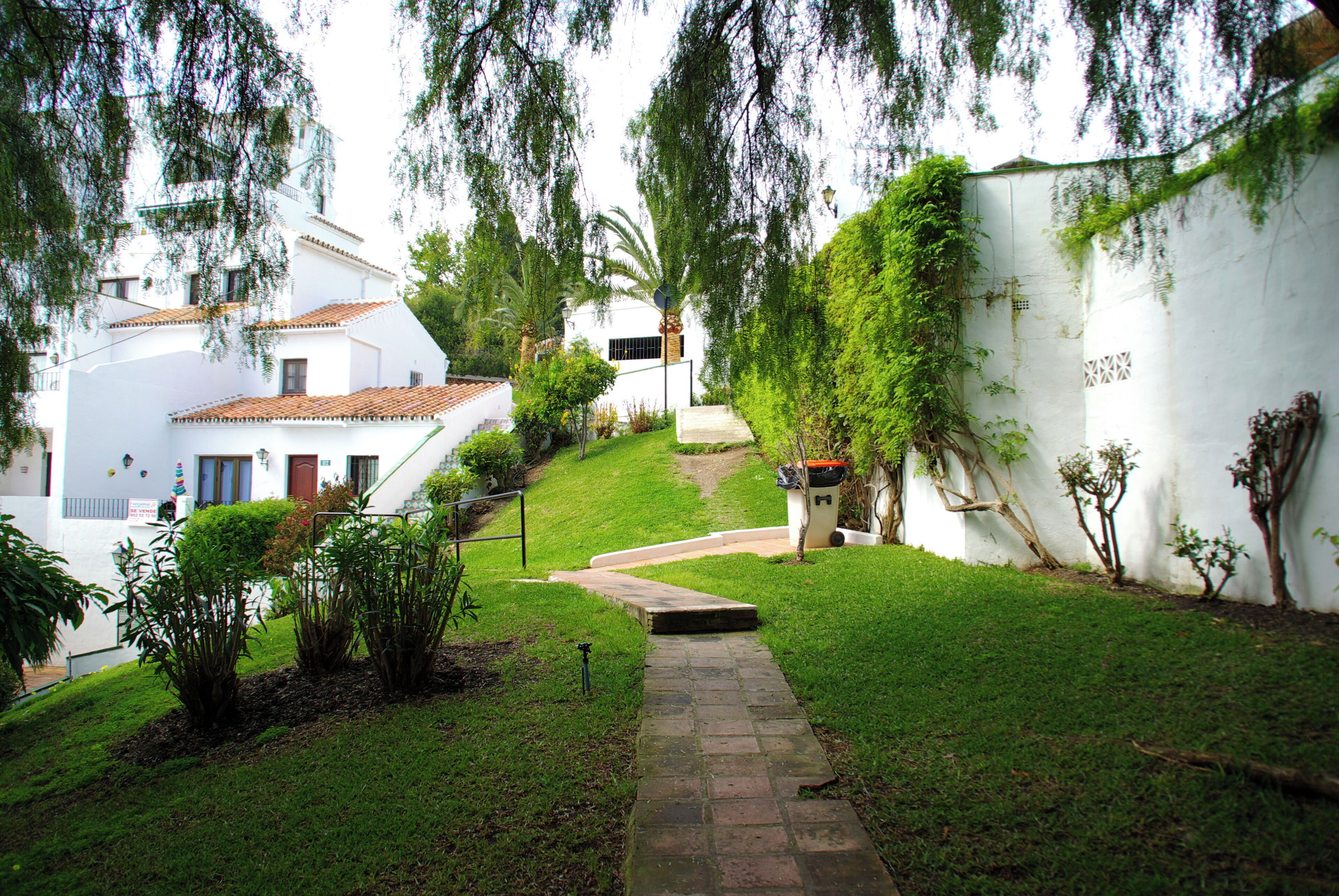 ® S.D. (ES,EN) NERJA COSTA - URB. CAPISTRANO PLAYA