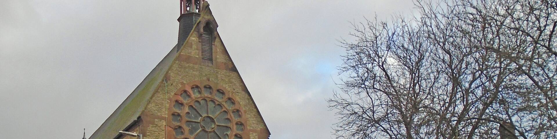 View along Eldon Street to the west end of the church