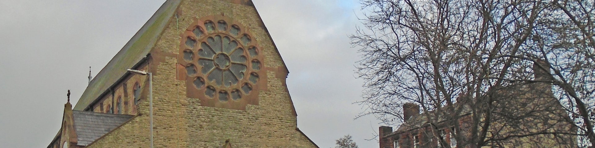 View along Eldon Street to the west end of the church