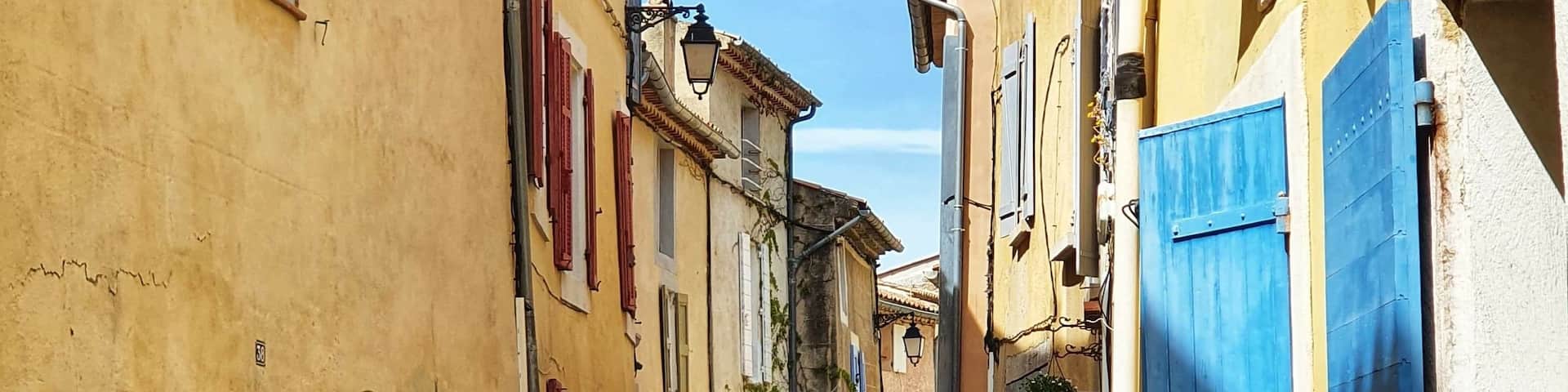 Meyrargues est une commune française, située dans le département des Bouches-du-Rhône en région Provence-Alpes-Côte d'Azur. Elle fait partie de la métropol