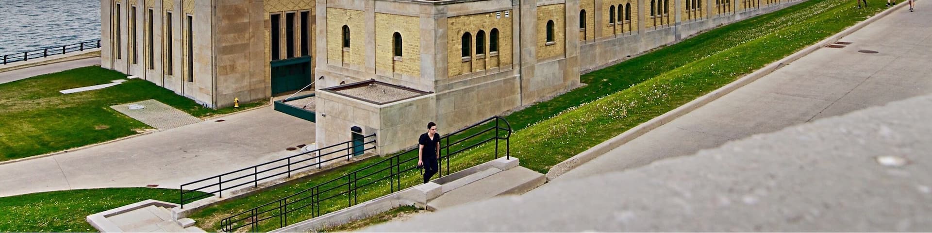 The R. C. Harris Water Treatment Plant is both a crucial piece of infrastructure and an architecturally acclaimed historic building named after the longtime commissioner of Toronto's public works R.C. Harris. It is located in the east of the city of Toronto along the shore of Lake Ontario. (Wikipedia)
#Canada #Ontario #Toronto #ArtDeco #architecture #LakeOntario #NorthAmerica #Hometown #LikeALocal