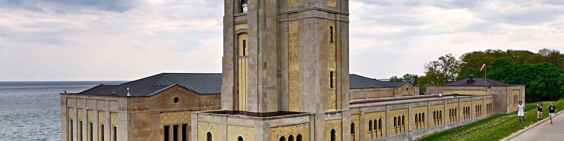 The R. C. Harris Water Treatment Plant is both a crucial piece of infrastructure and an architecturally acclaimed historic building named after the longtime commissioner of Toronto's public works R.C. Harris. It is located in the east of the city of Toronto along the shore of Lake Ontario. (Wikipedia)
#Canada #Ontario #Toronto #ArtDeco #architecture #LakeOntario #NorthAmerica #Hometown #LikeALocal