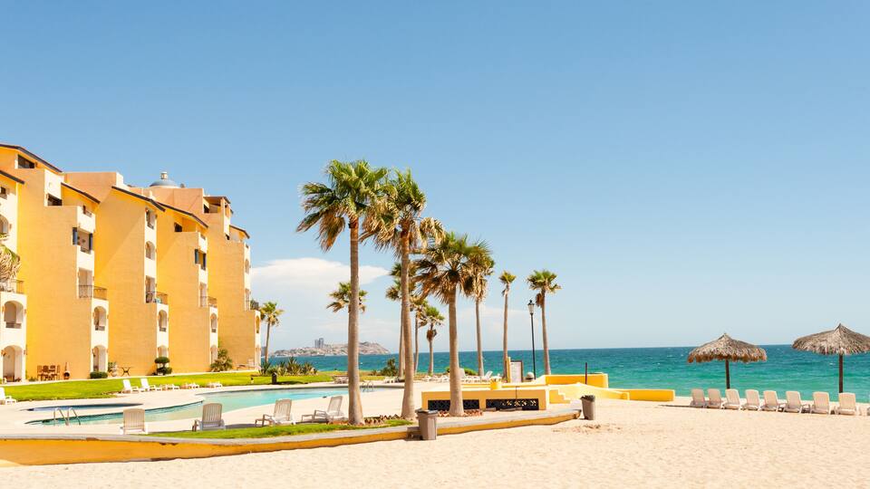 Hotels and pristine sandy beach in Puerto Penasco, Mexico