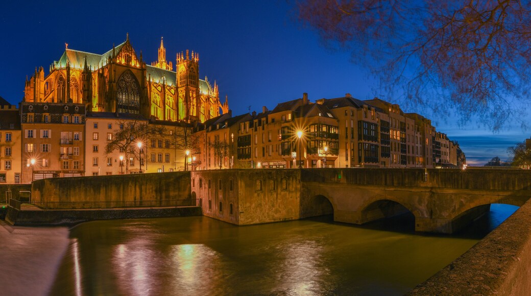 Panorama de Metz By Night - Cathédrale Saint-Etienne / Temple-Neuf