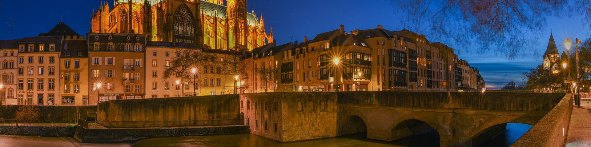 Panorama de Metz By Night - Cathédrale Saint-Etienne / Temple-Neuf