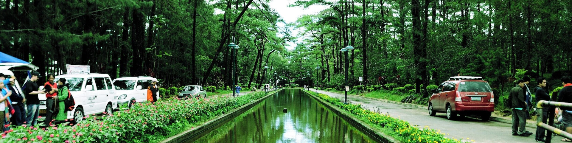 Cool place and cool sights in this mountain province at the northern part of the Philippines called the summer capital because of its constant cool temperature. This is the stunning view outside the famous Mansion House. #roadtrip