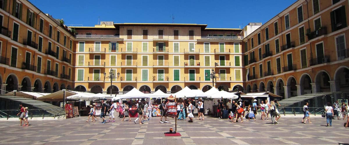 Die Plaça Major ist der Hauptplatz der Innenstadt von Palma de Mallorca