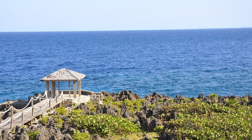 One of the gorgeous ocean-front gazebos in Turtle Crossing community on Roatan. Talk about a view.