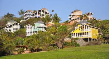 The houses are so colorful! And there are so many different decks and patios! Lovely place to escape winter for a bit.