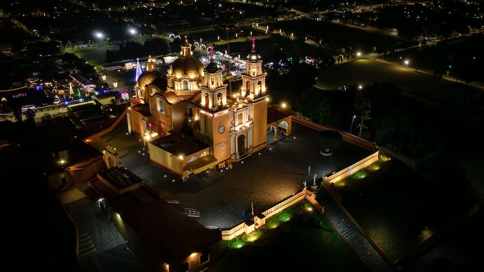Santuario de Nuestra Señora de los Remedios en San Andrés Cholula, Puebla, México.