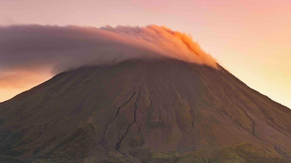 You can find this shot along the main road from La Fortuna as it goes past Arenal Volcano on your way to the lake. We got there just in time for the last bit of light. #bvs100k
