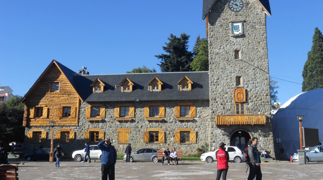This is a photo of an Argentine monument identified by the ID