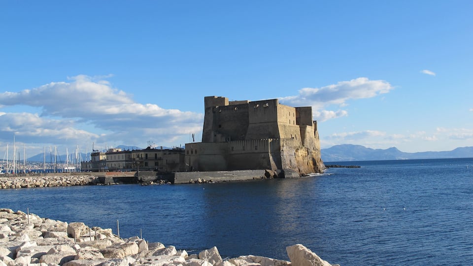 Il castello dell'Ovo