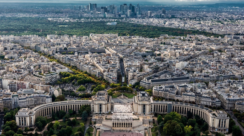 France, Paris, 16th arrondissement of Paris, view from the Eiffel Tower (Trocadero, bois de Boulogne with the , Foundation, business district of La Defense)