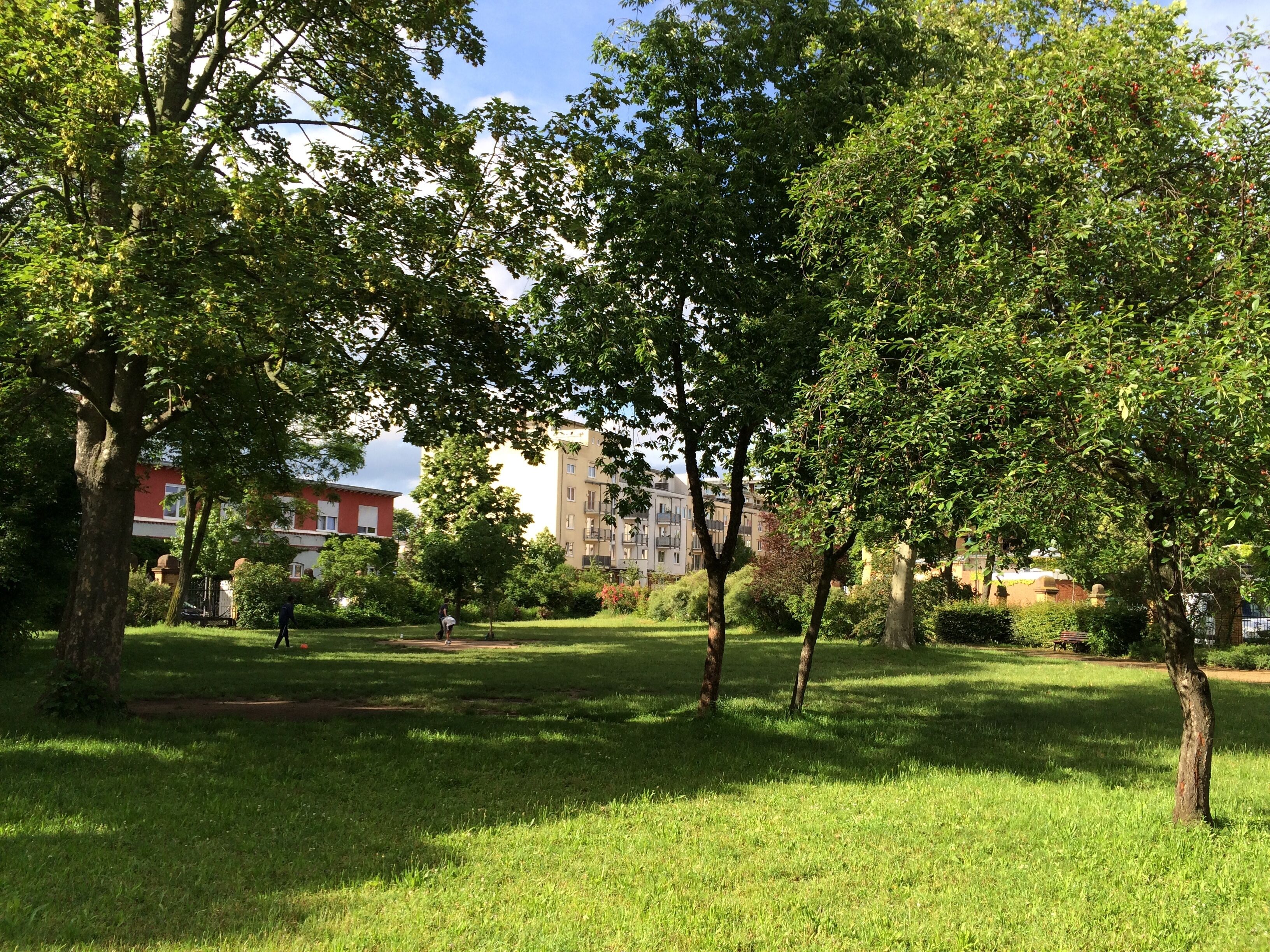 Der Ingelheimer Garten ist eine dreieckige Parkanlage in Darmstadt, die nach der gleichnamigen Stadt benannt ist.