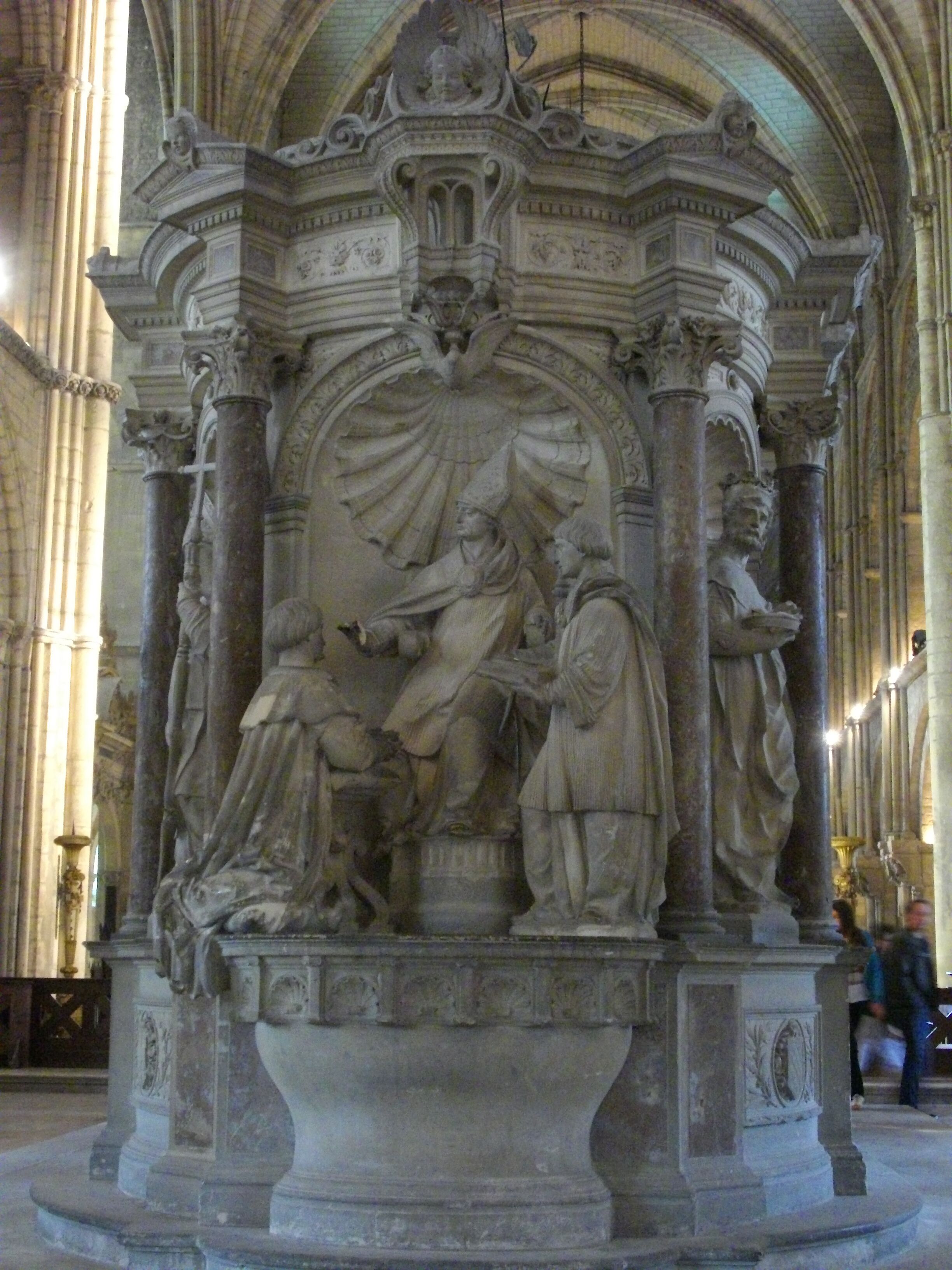 This building is indexed in the Base Mérimée, a database of architectural heritage maintained by the French Ministry of Culture, under the reference PA00078785 .