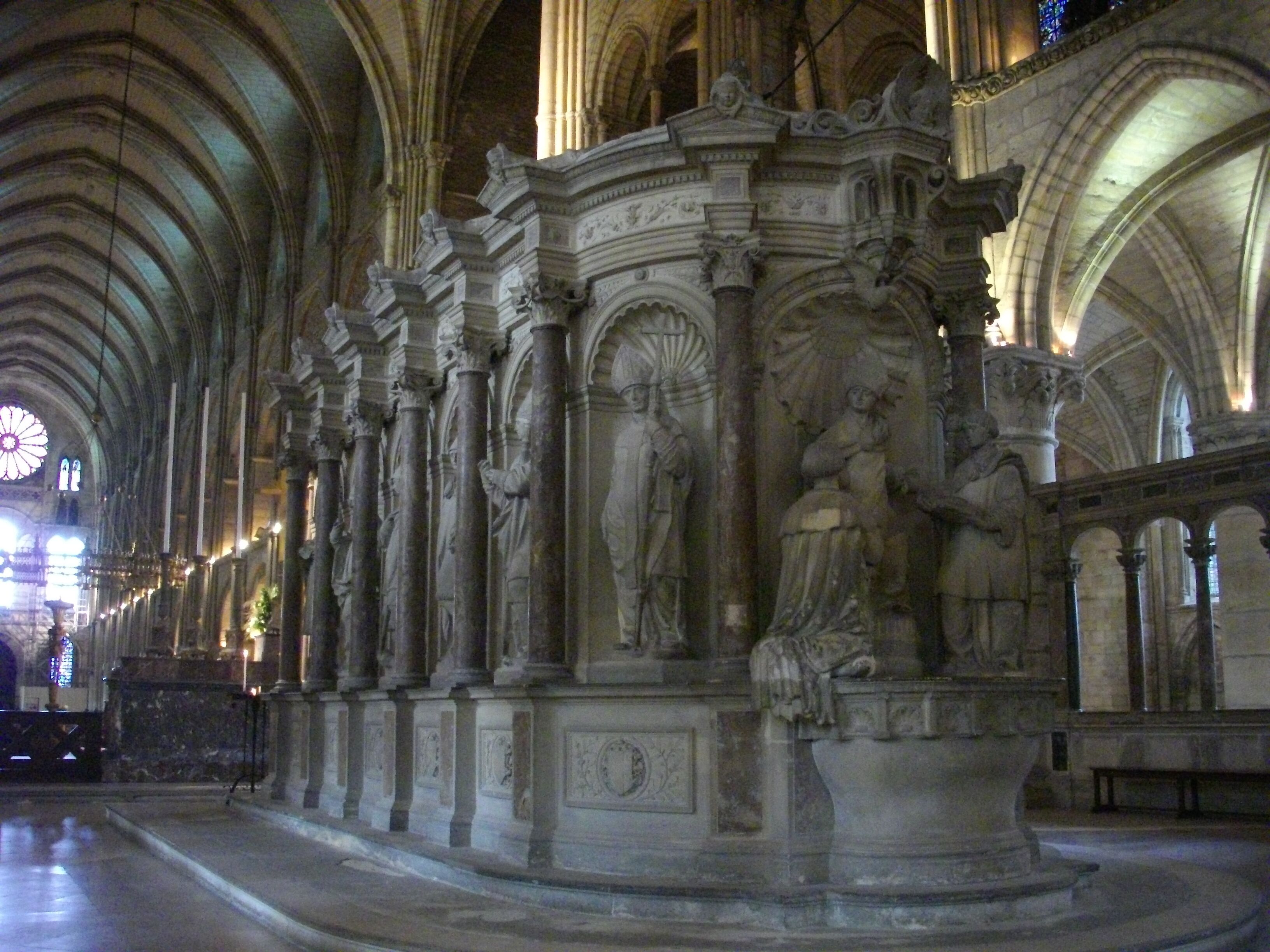 This building is indexed in the Base Mérimée, a database of architectural heritage maintained by the French Ministry of Culture, under the reference PA00078785 .