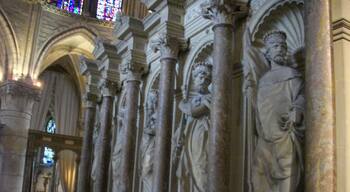 This building is indexed in the Base Mérimée, a database of architectural heritage maintained by the French Ministry of Culture, under the reference PA00078785 .