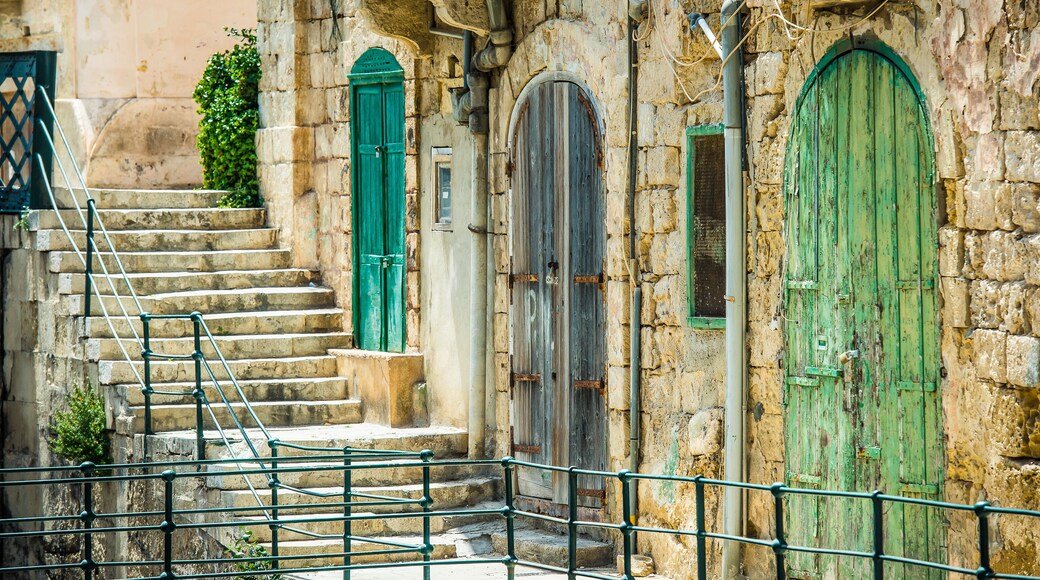 มิสราห์ สเตรนู