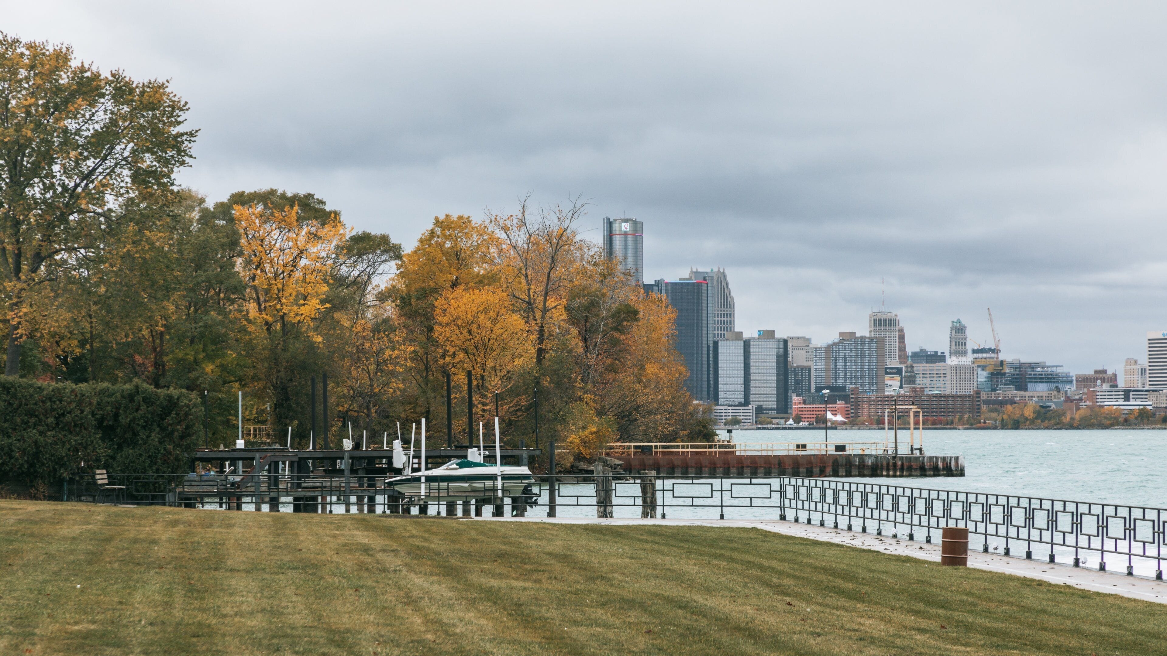 Walkerville which includes fall colors, a garden and a bay or harbor