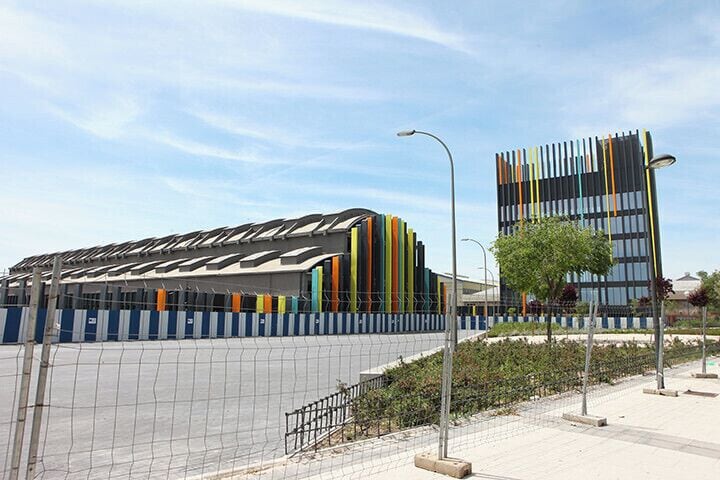 La antigua nave de Boetticher y Navarro, transformada en el Madrid Innovation Campus ("La Catedral de las Nuevas Tecnologías")