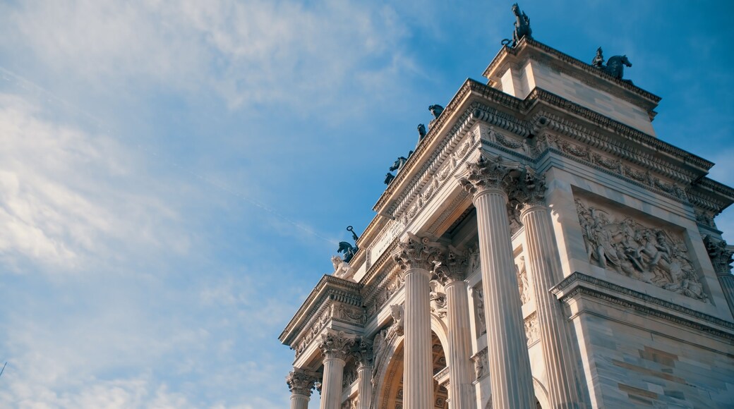 Porta Garibaldi, also known as the Porta Comasina, is a city gate located in Milan, on the old road to Como. This Neoclassical arch was built to commemorate the visit of Francis I of Austria in 1825