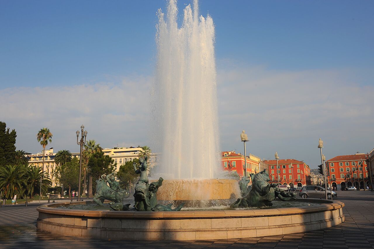 la Fontaine du Soleil à Nice