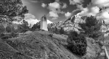 Montagne Sainte Victoire en Provence, paysage provençale