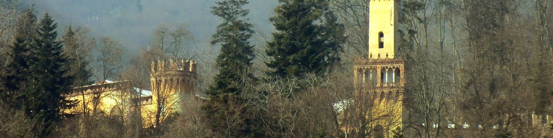 Busca (Cuneo): castello del Roccolo (sec. XIX)