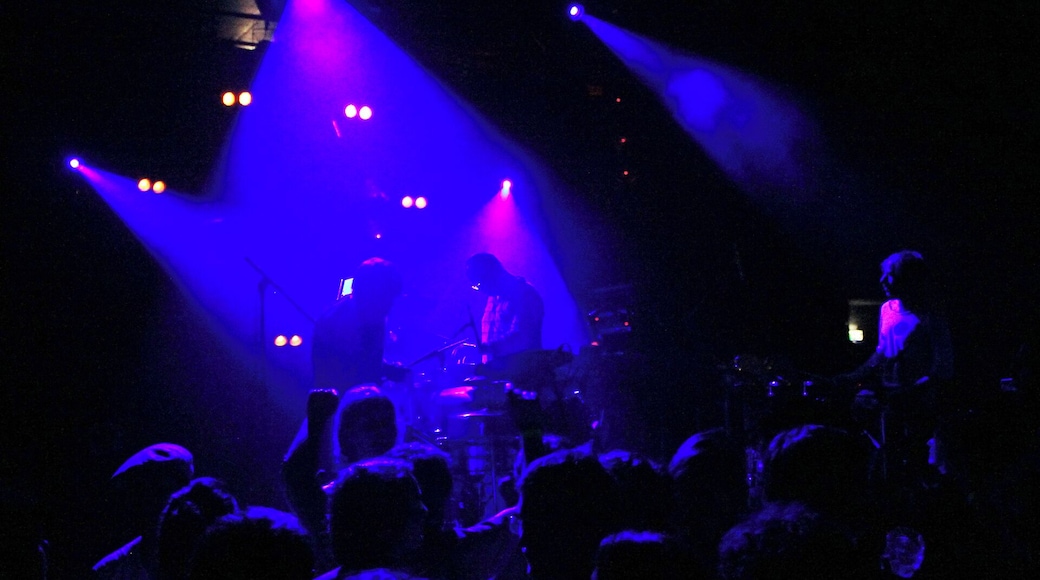 Concert de Zombie Zombie pour Le Circuit au Confort Moderne - Poitiers, octobre 2012. Pour écouter l'album Rituels d'un nouveau monde. Flickr Tags: Poitiers Le Circuit Concert Live Show Electro Scene Stage Musique Music Etienne Jaumet Neman Confort Moderne French Touch Musique Electronique Electronic Music. from Flickr album "Le Confort Moderne" by Xi WEG from Poitiers, France References Le Circuit / Club Rock - Samedi 13 Octobre 2012. Le confort moderne / Association L'Oreille est Hardie. "The Popopopops / Pop / France / Dernier album : A Quick Remedy / Site Web / The Popopopops – R’n’R – Live", "Jean Louis / Psychedelic jazzcore / France / Site Web / JEAN LOUIS // LIVE @ POINT ÉPHÉMÈRE // PARIS 2012", "Zombie Zombie / Rock cosmique / France / Site Web"