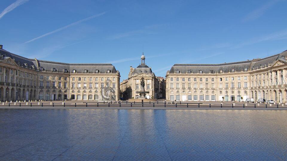 La place de la bourse à Bordeaux (Gironde)