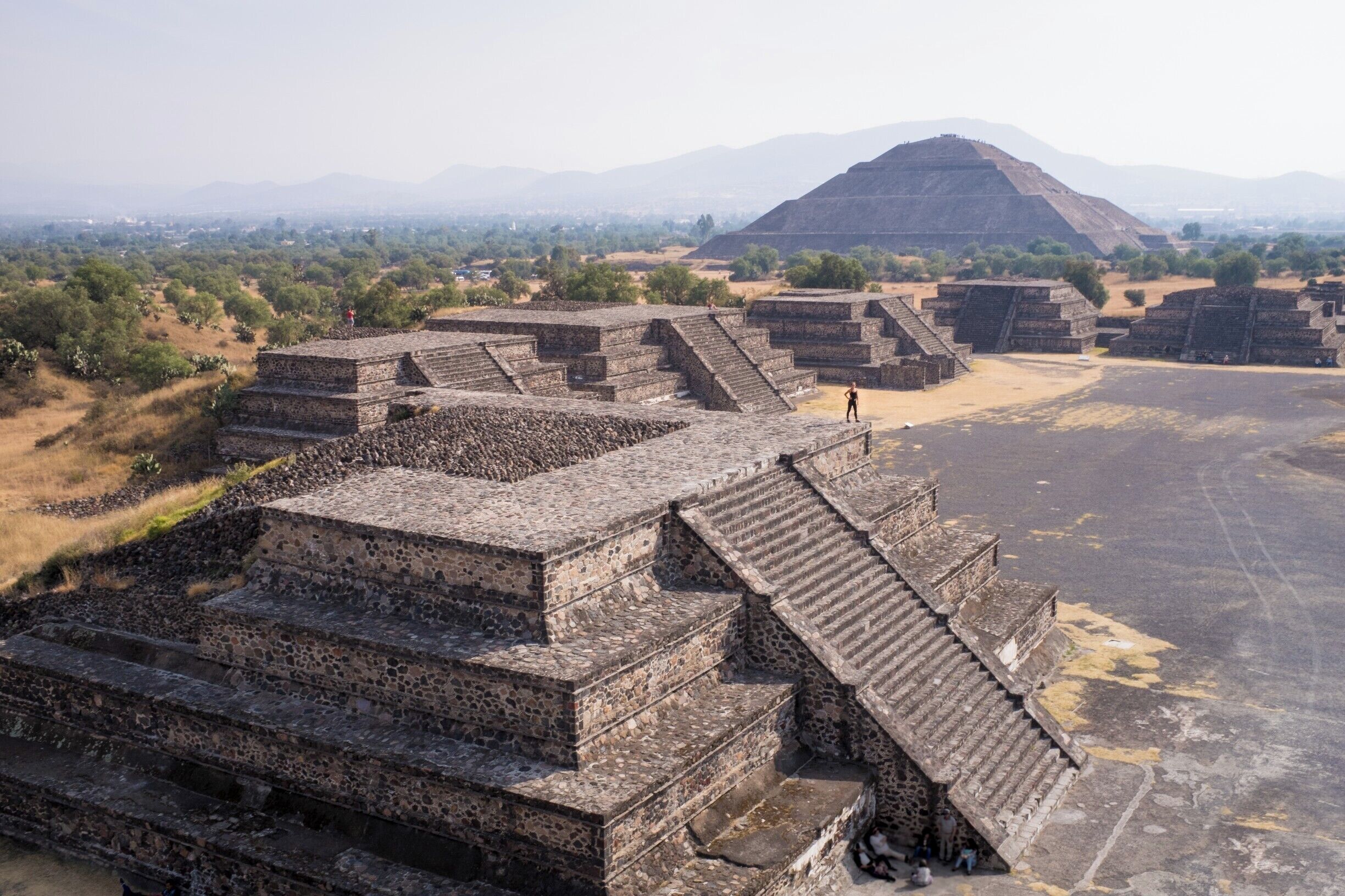 Pyramid of the Sun & Moon ☀️🌝

Just outside one of the largest cities in the world sits the mega pyramids of Teotihuacán, ‘City of the Gods.’
//
The aztecs only discovered the site and many mysteries still live on.
//
Worth the steep climb for the view
