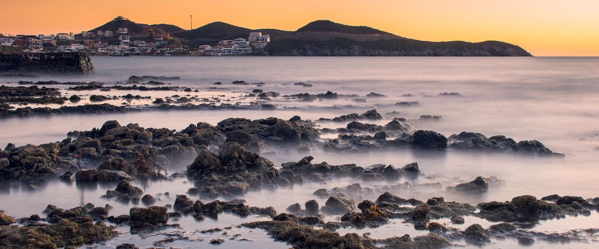 SAN CARLOS BEACH, SONORA / MEXICO - DECEMBER 29, 2018.Beautiful sunset view of San Carlos Beach. Shot taken in Villas California, located near Los Algodones beach and the Sea of Cortez Beach Club.