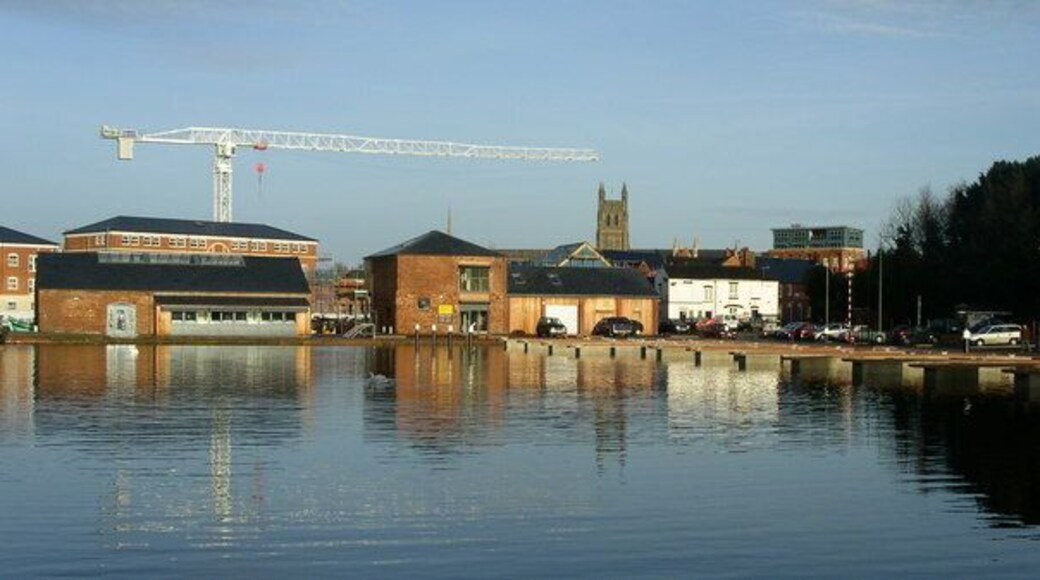 Diglis inner basin The latest update on this development of this basin. The moorings have just gone in so I presume that the resident boats will soon be back after what must be more than two years away or in the outer basin.