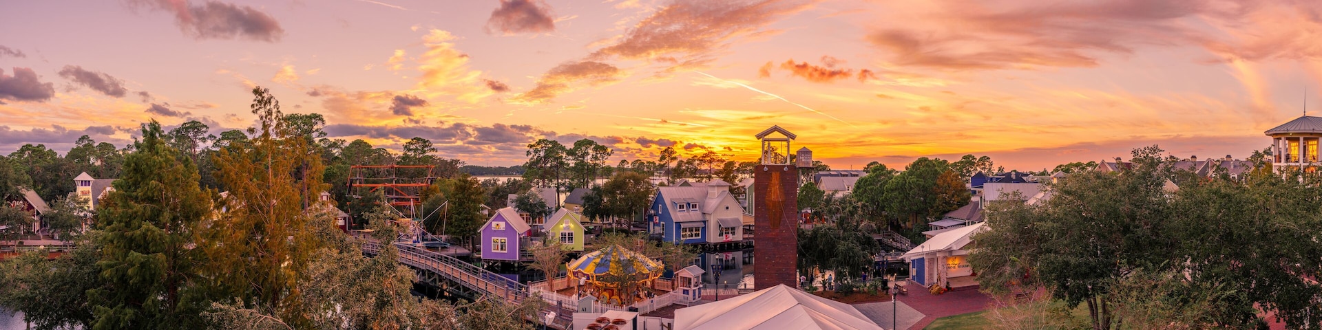 The Village of Baytowne Wharf at Night