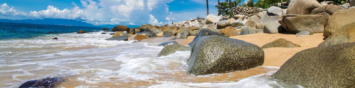 View at Playa las Animas near Puerto Vallarte in Mexico; Shutterstock ID 739985737; purchase_order: SP-1269 HA 2018 Batch 1; Order: ; client: ; other: