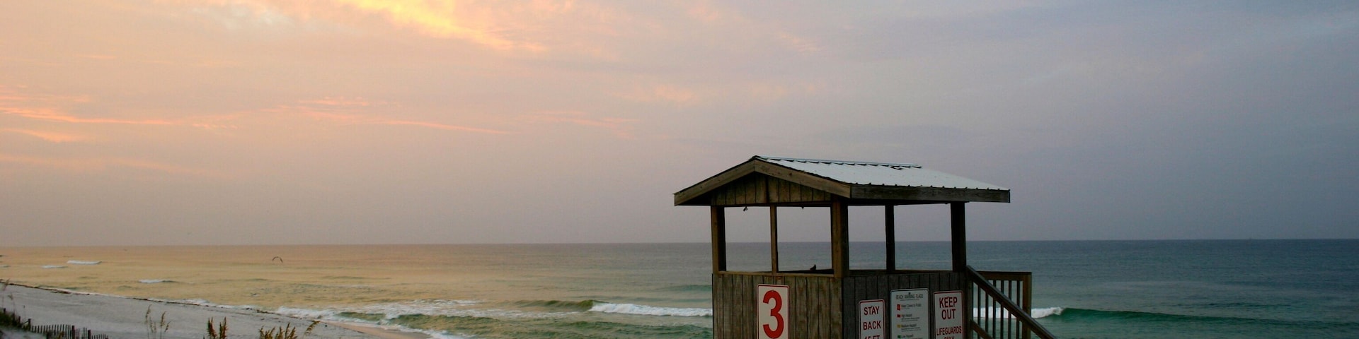 Lifeguard Stand Navarre