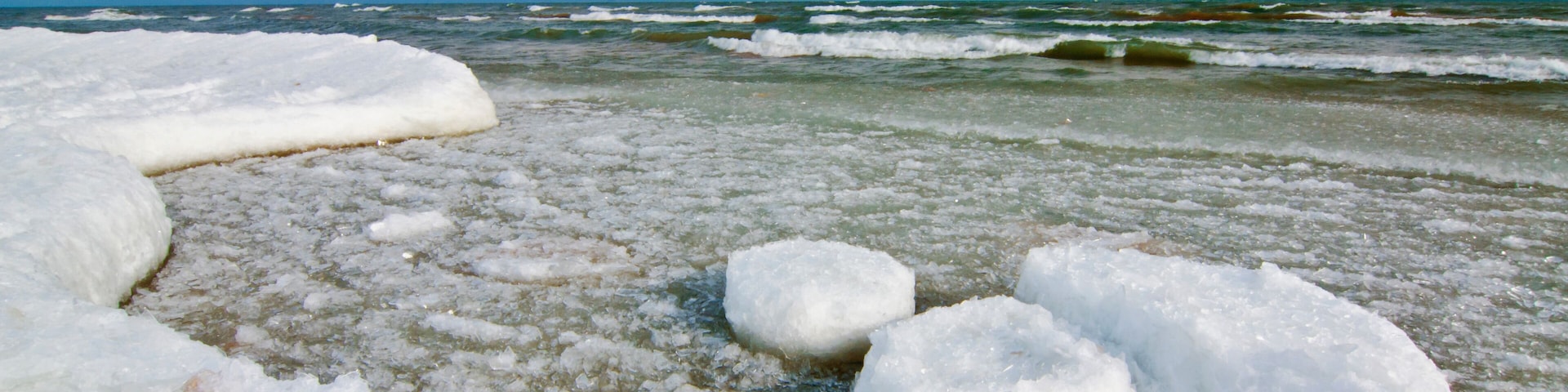 560-26 Point Beach Lake Michigan Ice