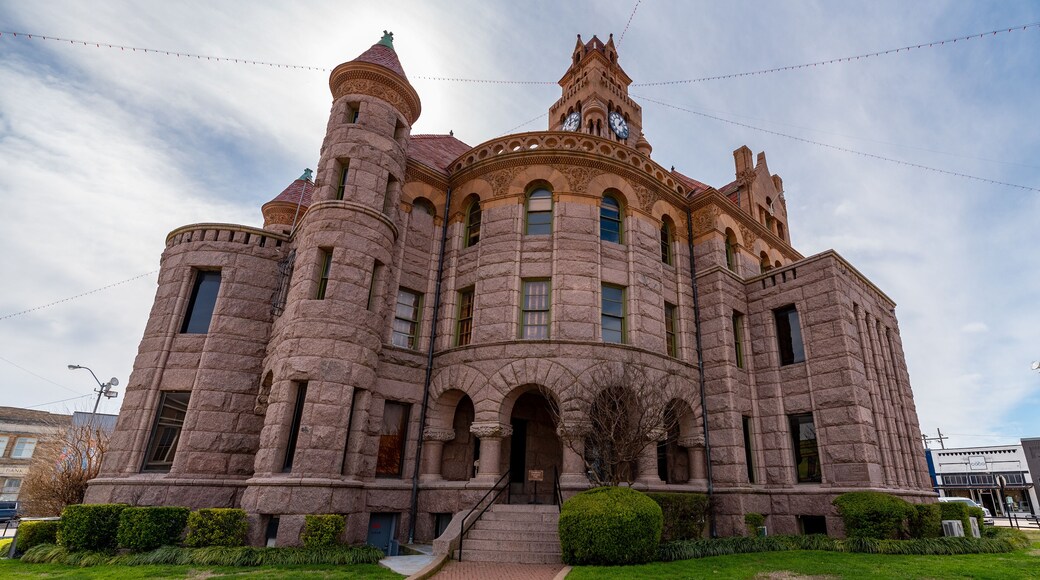 Wise County, TX Courthouse with blue sky in background