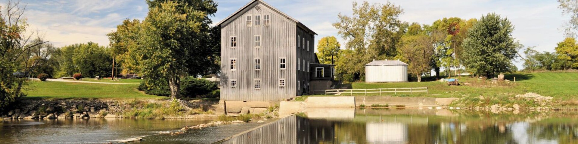 The Stockdale Mill sits along the Eel River near Roann, Indiana. The original mill was erected in 1839 and after a flood was rebuilt between 1855-1857. It is on the National Register for Historic Places and is open for tours May through October on Saturdays only. After your tour, be sure to buy flour and cornmeal ground at the mill. #StunningStructures