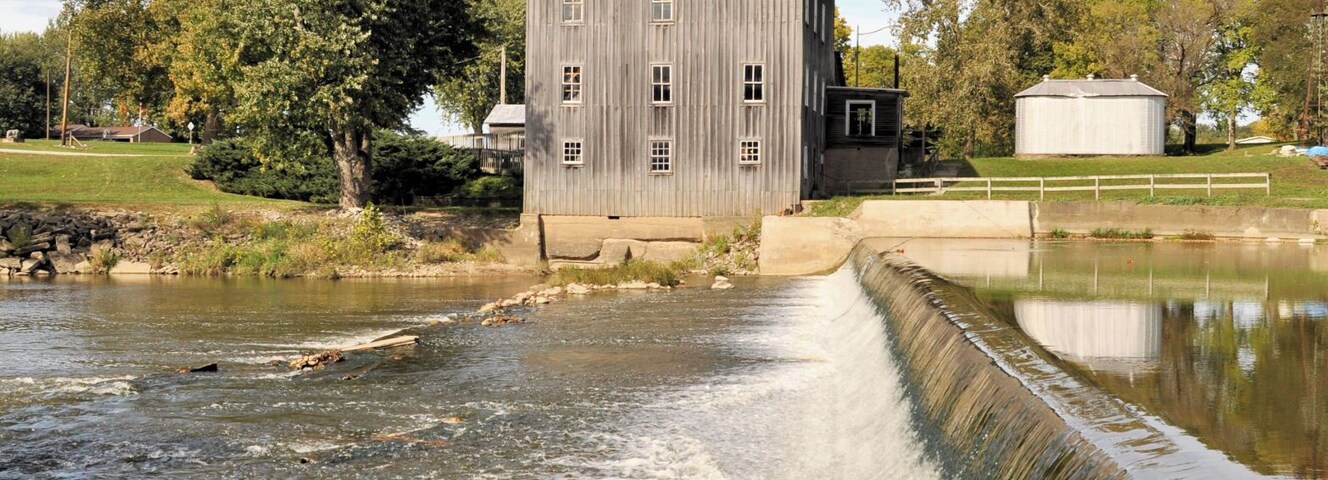 The Stockdale Mill is a fun day trip while visiting Wabash County, Indiana. At the store they sell ground corn meal from the mill! #StunningStructures