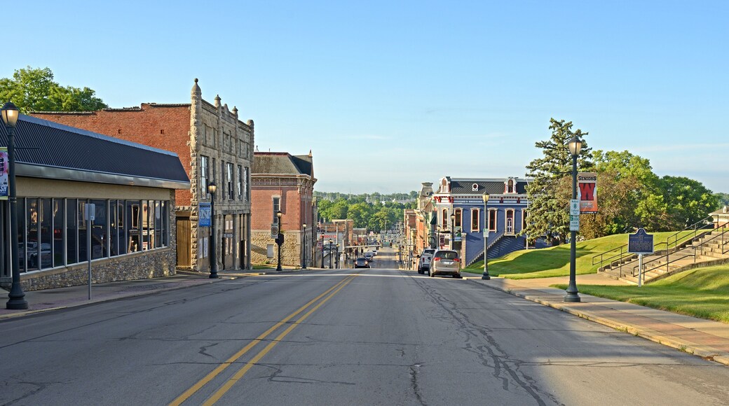 Downtown Historic District at Wabash, Wabash County, Indiana. It encompasses 27 contributing buildings in central business district. It developed between about 1840 and 1920