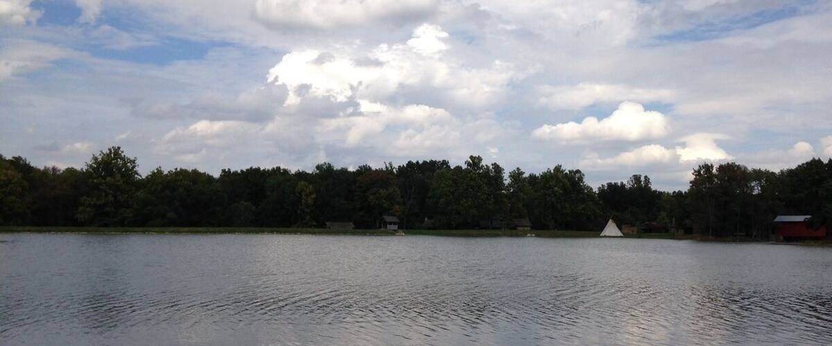 Lovely park, plus a pioneer village. Thus the teepee across the lake.