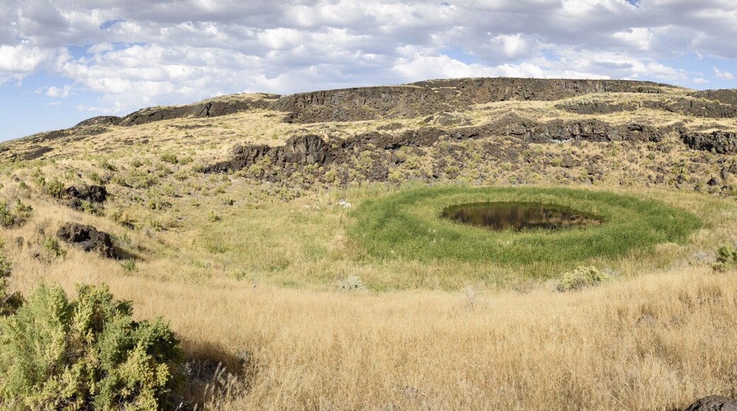 Diamond Craters Outstanding Natural Area “Malheur Maar”, Harney County, Southeastern Oregon