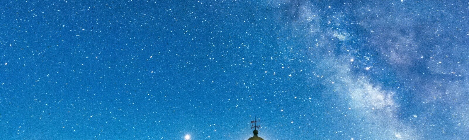 Galactic core over the skarfia lighthouse.