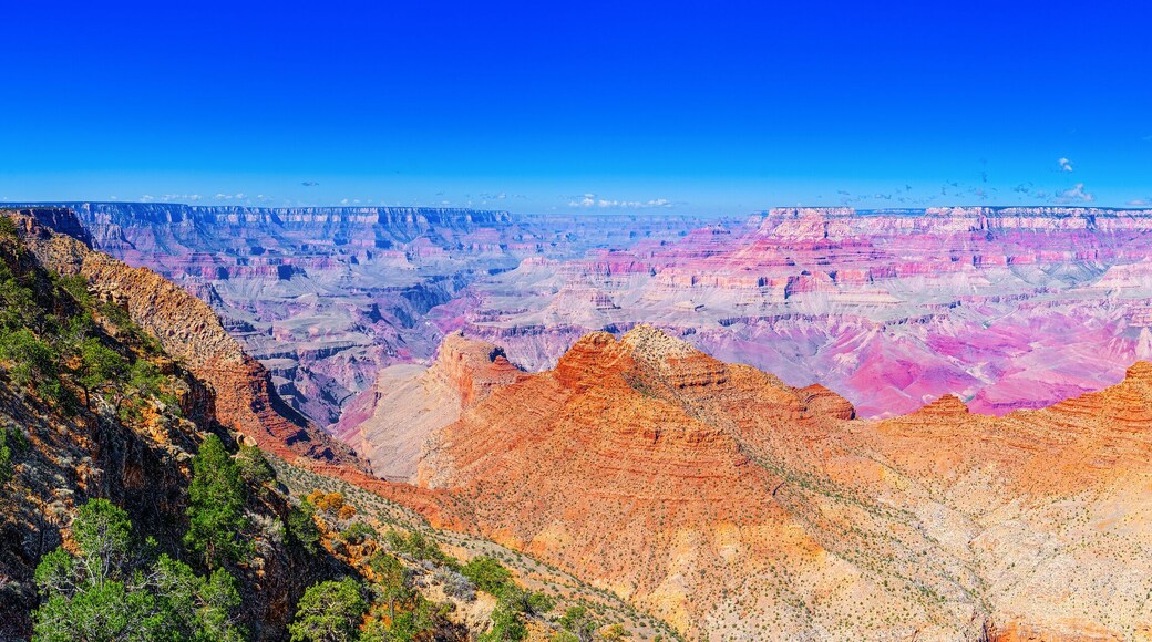 Amazing natural geological formation - Grand Canyon in Arizona, Southern Rim.