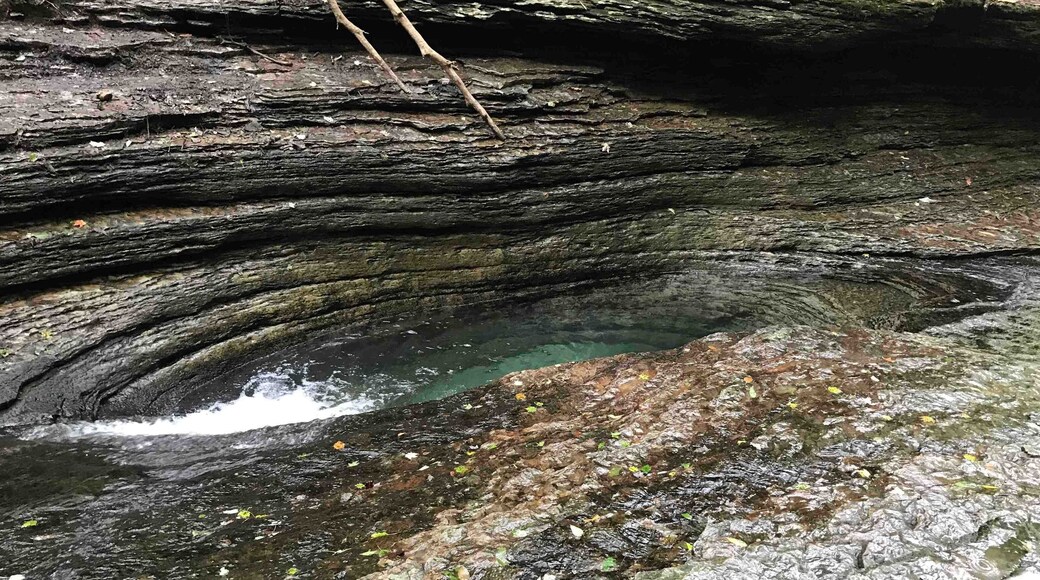 Nice hike and beautiful also go about 1 mole farther and there is a waterfall