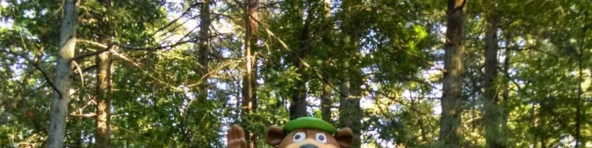 Clean, family friendly park with cute decor throughout