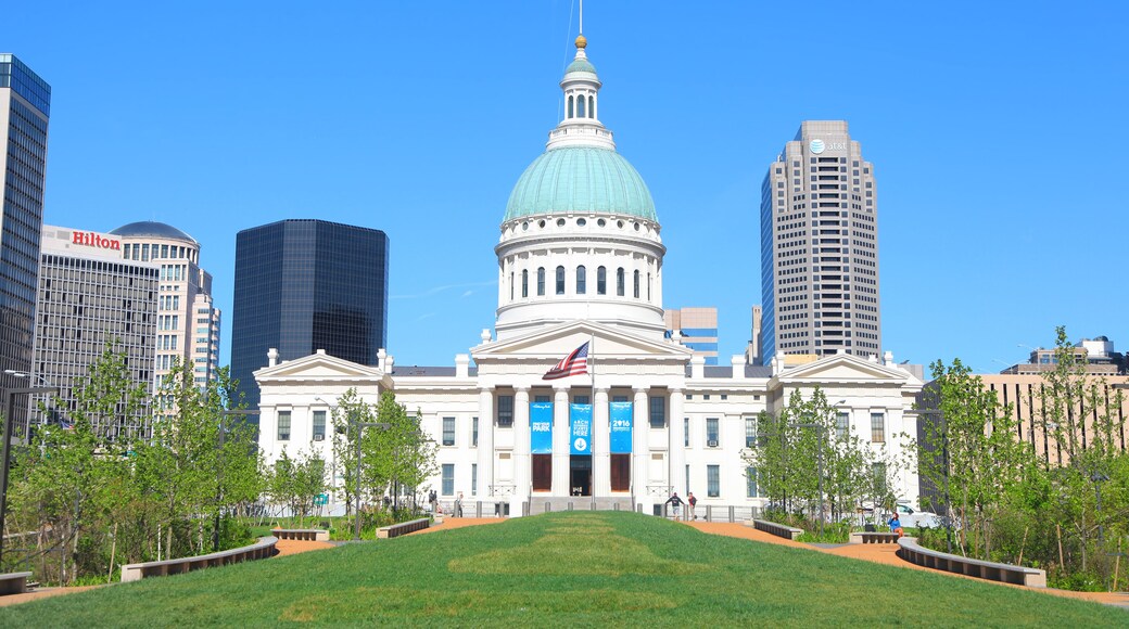Old court house in Saint Louis county, Missouri